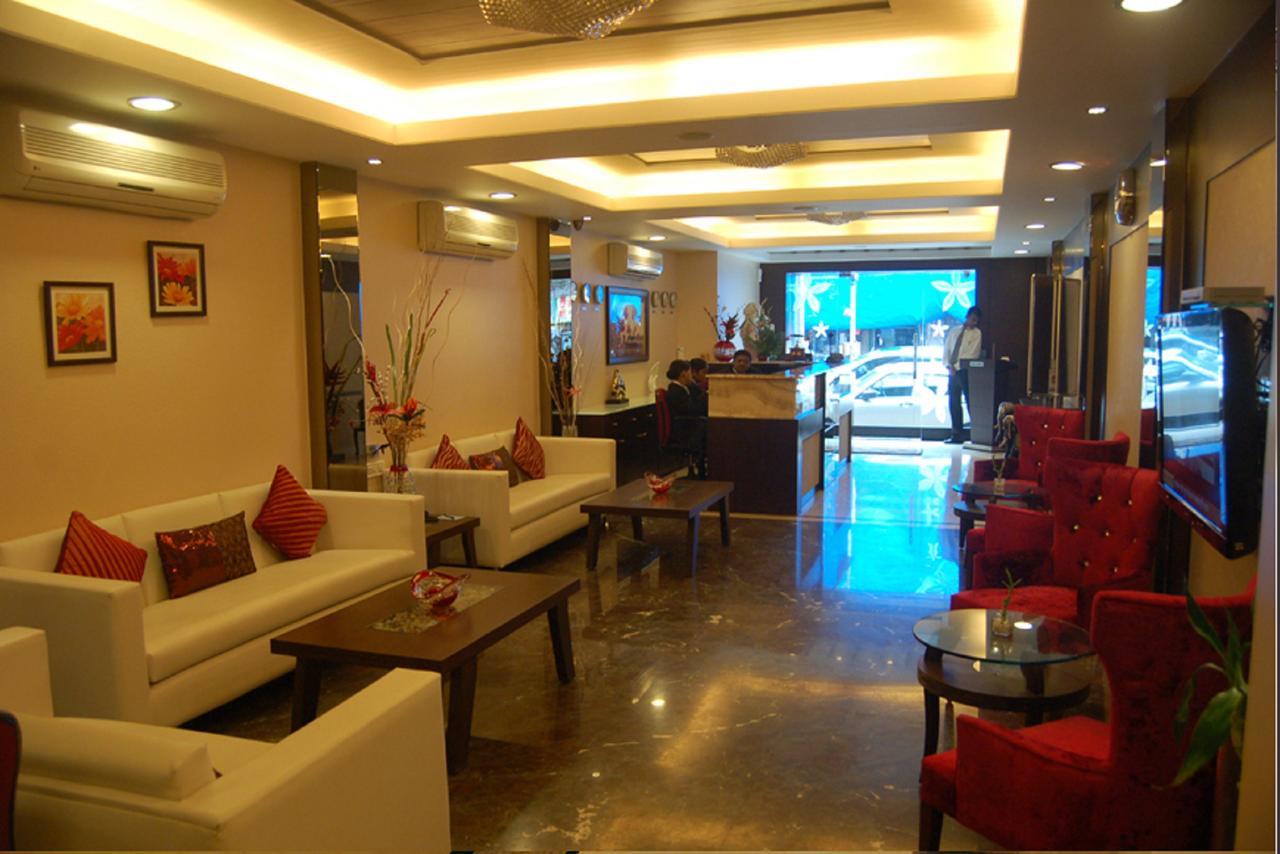 Haredia Hotel Mumbai Exteriör bild