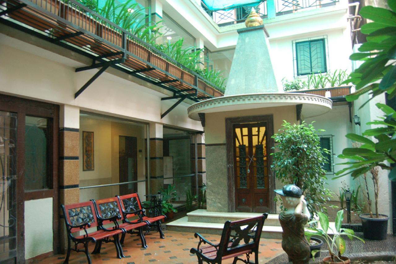Haredia Hotel Mumbai Exteriör bild