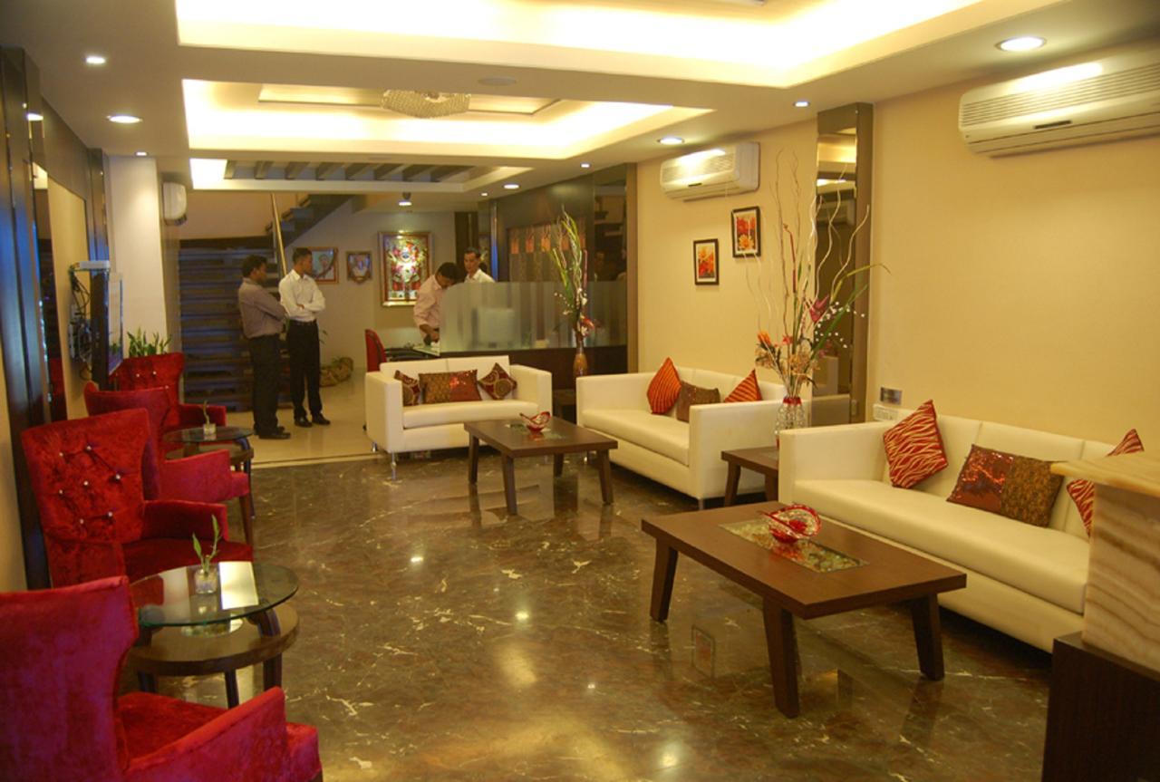 Haredia Hotel Mumbai Exteriör bild