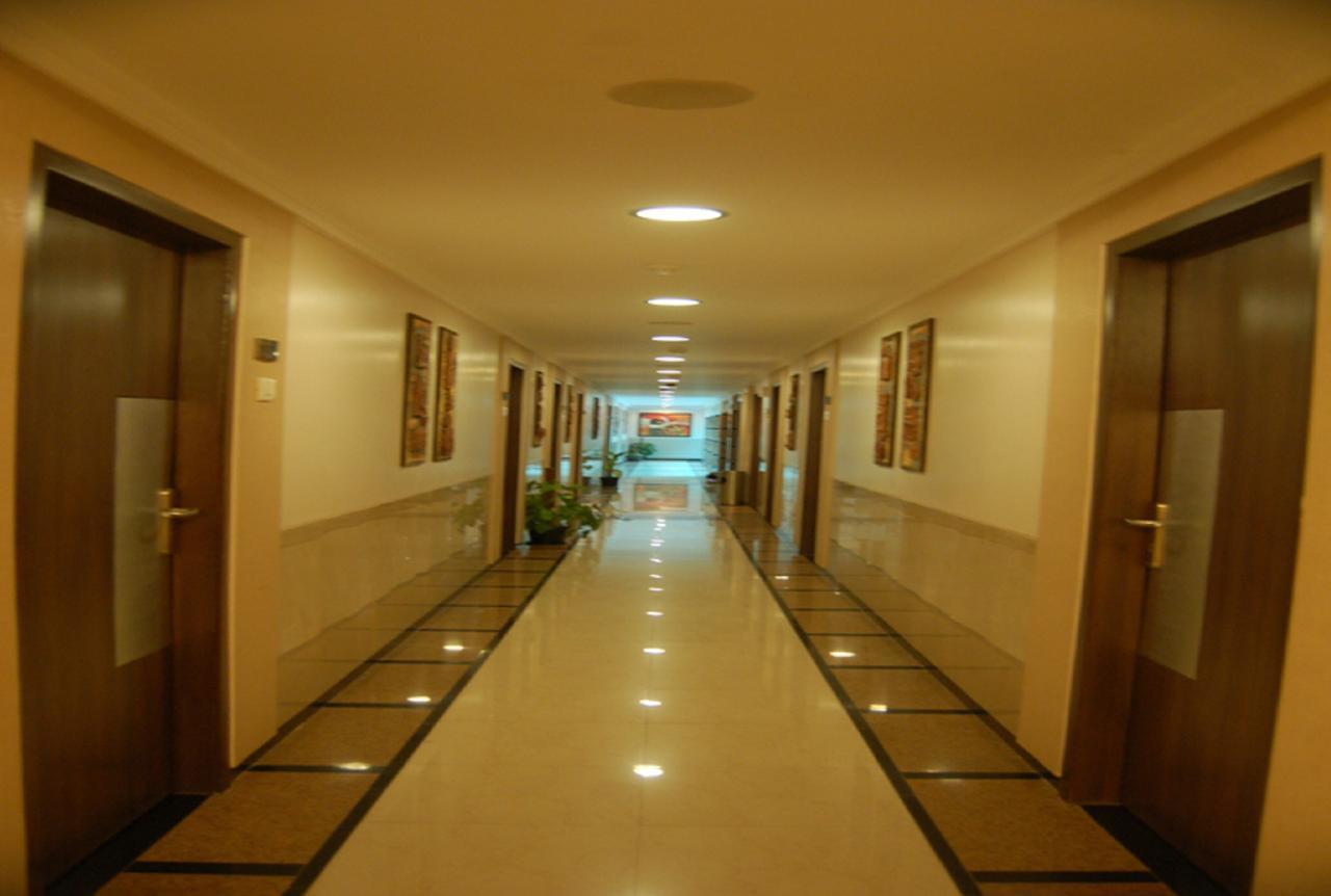 Haredia Hotel Mumbai Exteriör bild
